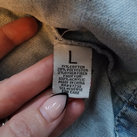 Light Wash Distressed Jean Jacket - Picture 6 of 8